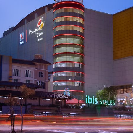 Ibis Styles Jakarta Mangga Dua Square Exterior photo