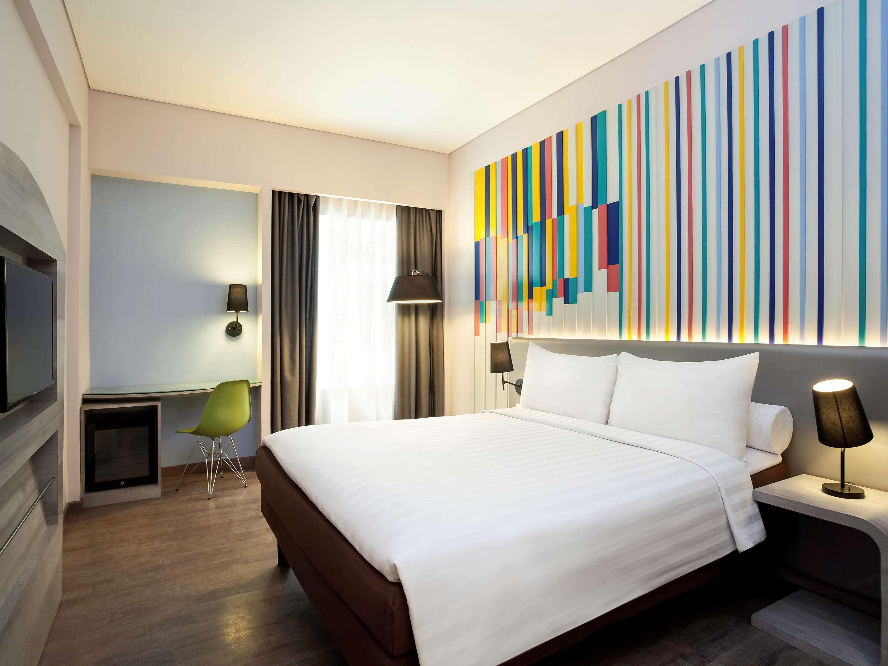 Ibis Styles Jakarta Mangga Dua Square Exterior photo