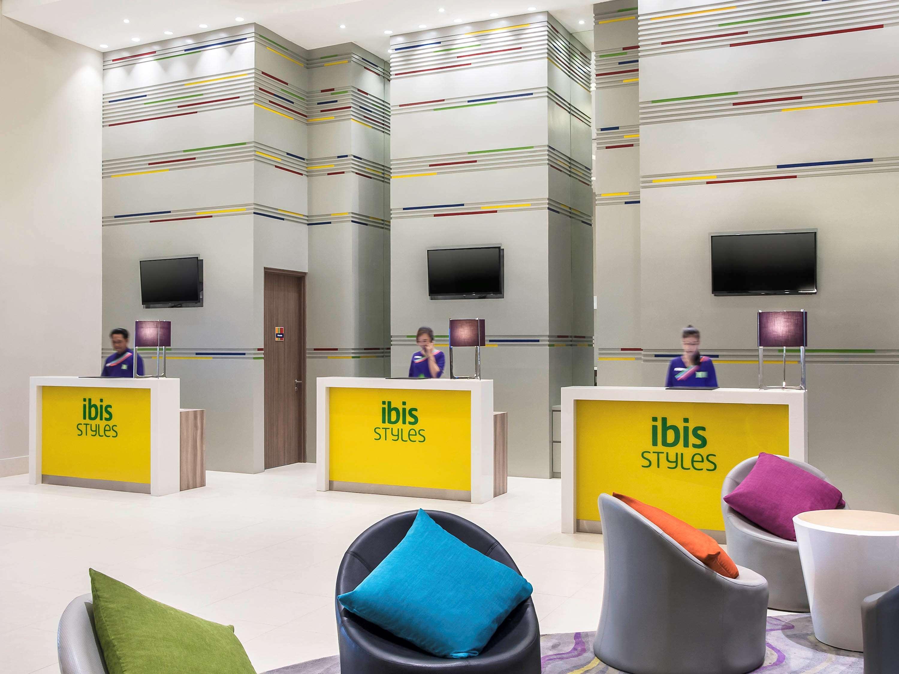 Ibis Styles Jakarta Mangga Dua Square Exterior photo