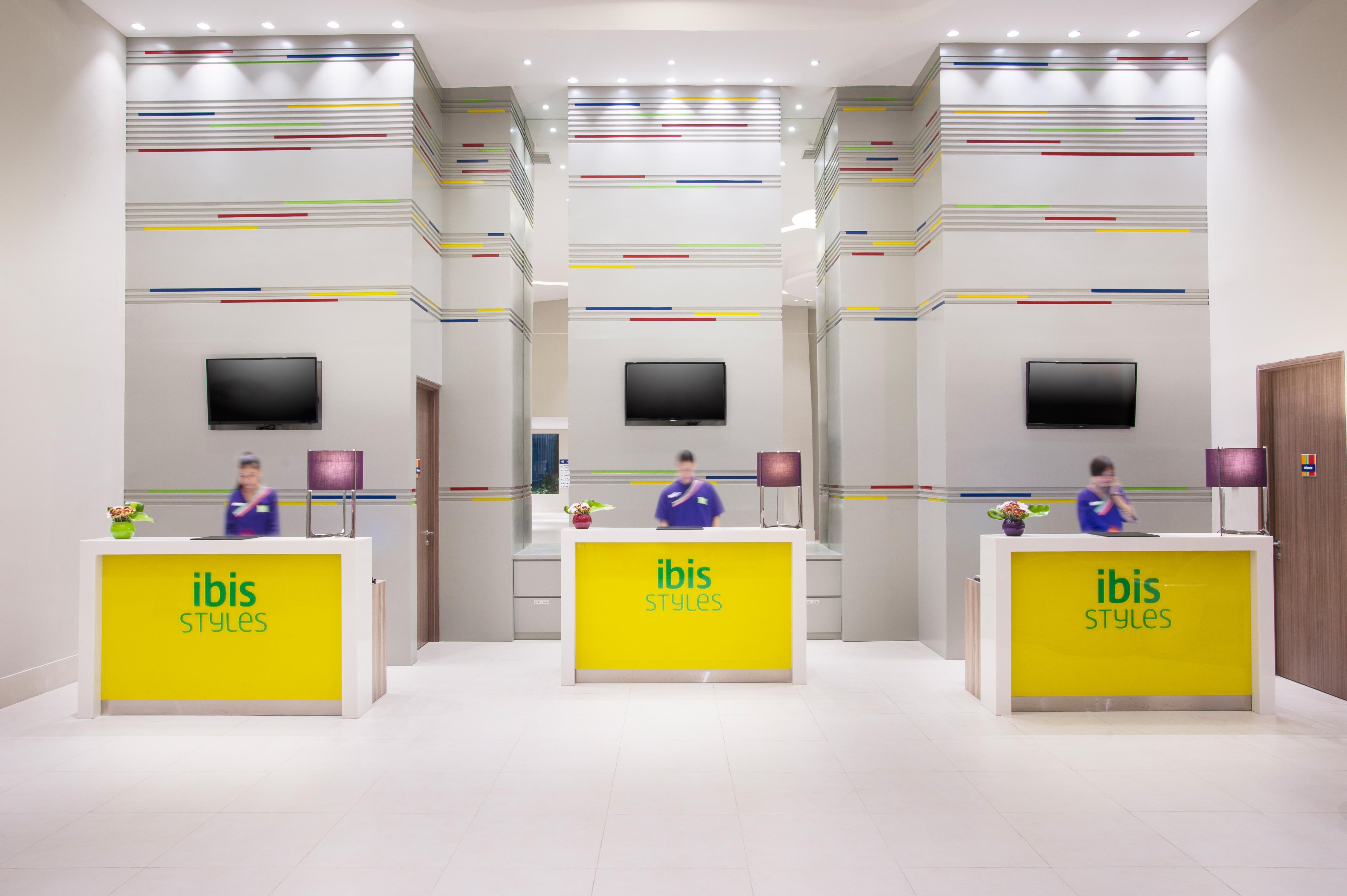 Ibis Styles Jakarta Mangga Dua Square Exterior photo