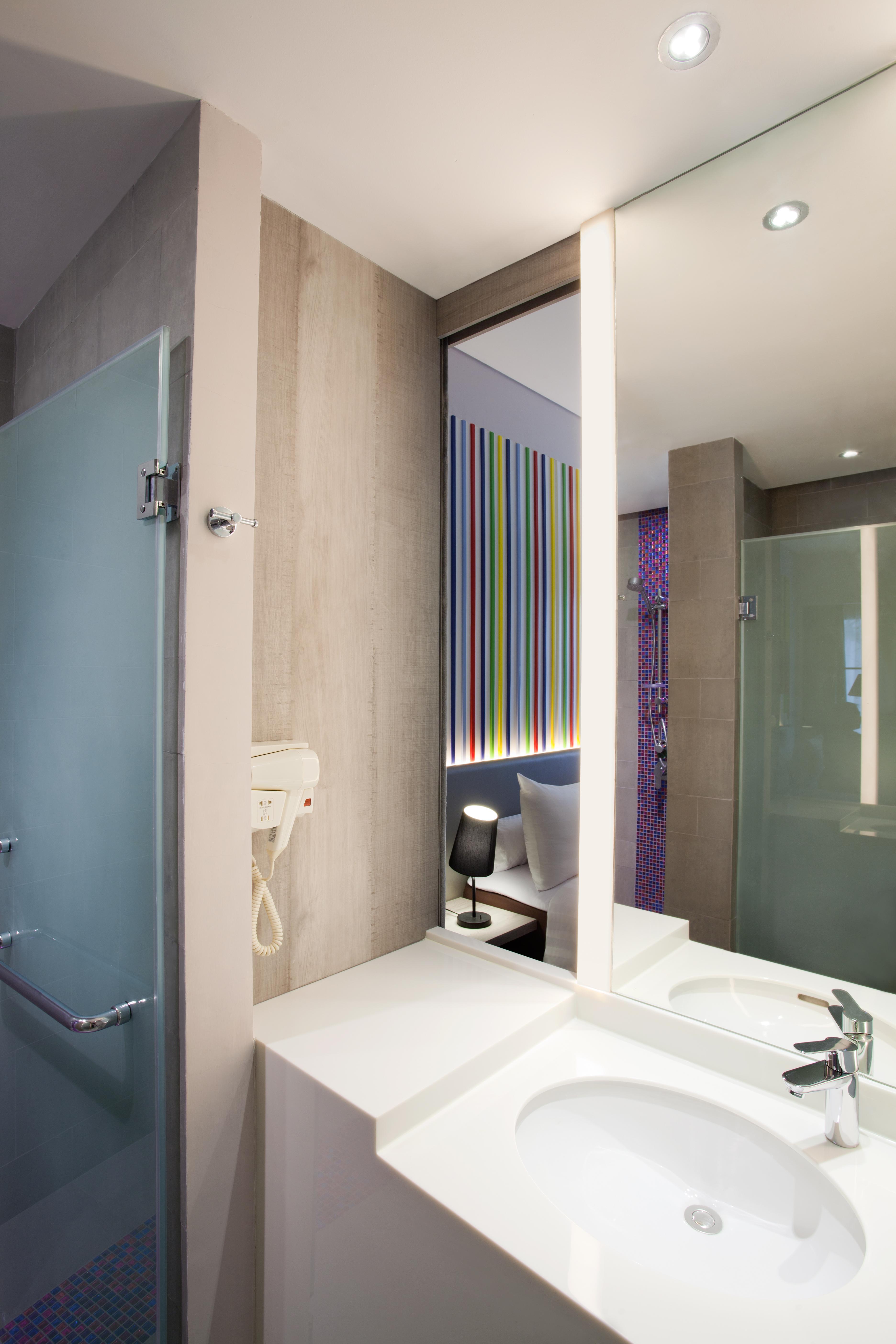 Ibis Styles Jakarta Mangga Dua Square Exterior photo