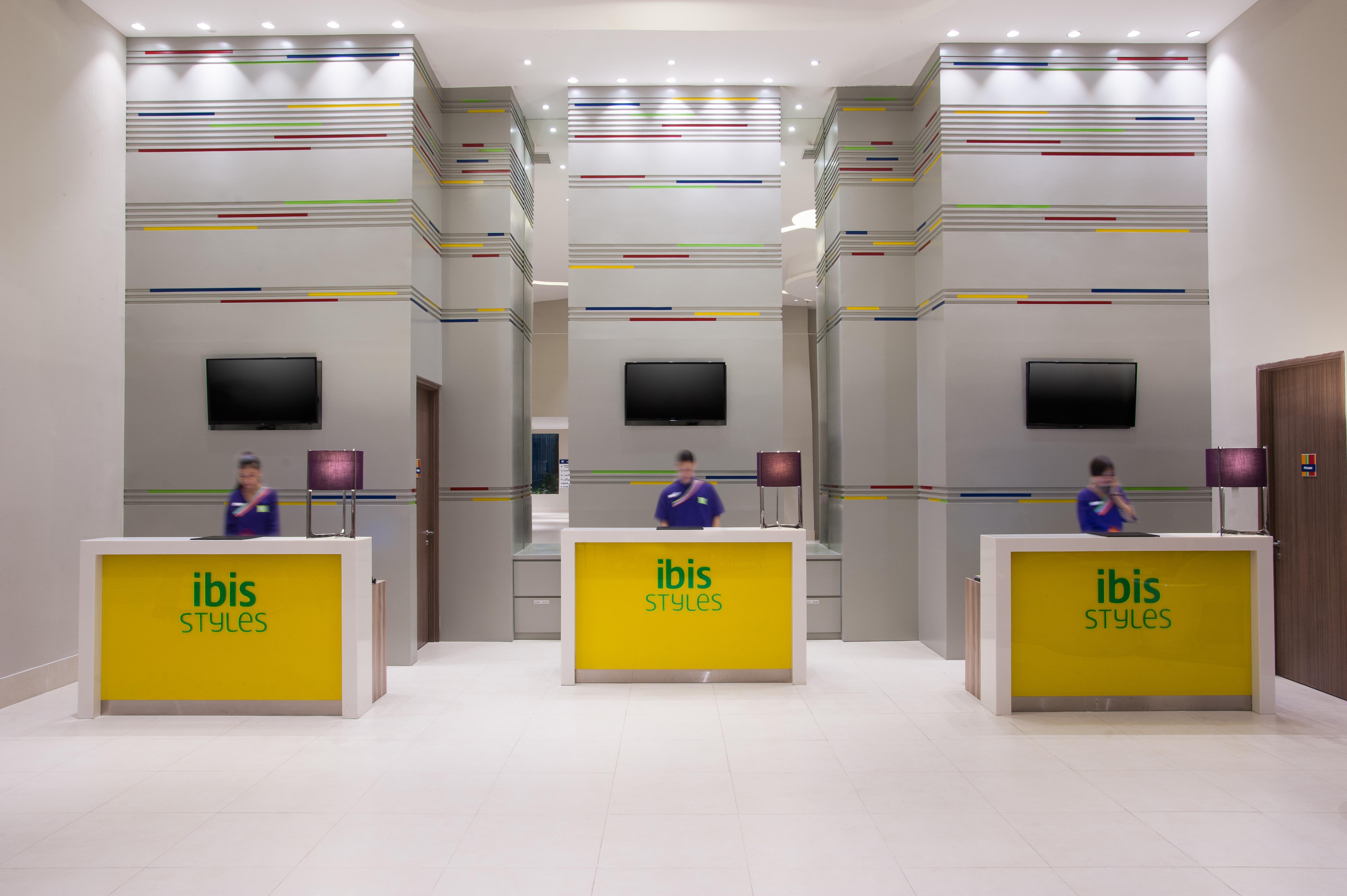 Ibis Styles Jakarta Mangga Dua Square Exterior photo